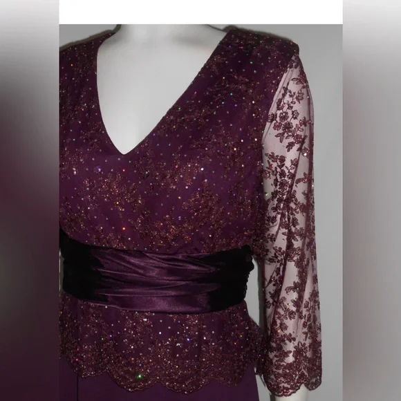 Formal Evening Dress Mother of Bride - Picture 2 of 12